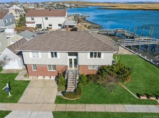 255 Delaware Avenue, Island Park, NY 11558