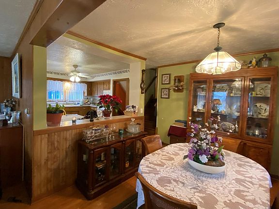 5th image of 6416 W 91st St