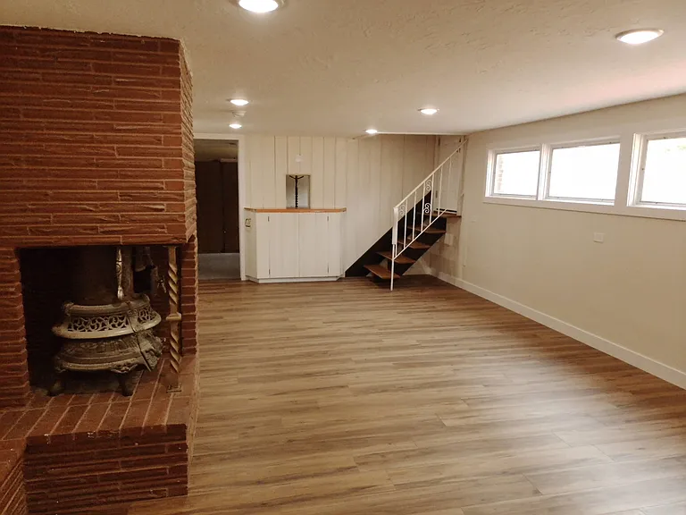 201 Circle Dr — Photo 12