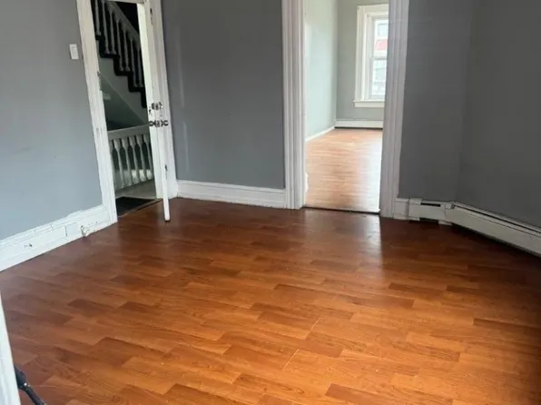 212 N 7th St #2, Newark, NJ 07107