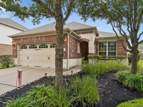 47 Canterborough Pl, Tomball, TX 77375