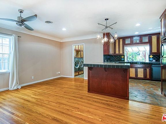 4th image of 4135 Huntley Ave