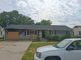 1021 Robinhood Rd, Mexico, MO 65265