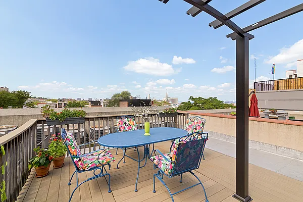 Sold by Corcoran | media 7