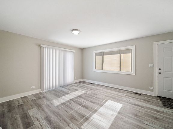 3rd image of 1424 Bear Flag Dr #1424