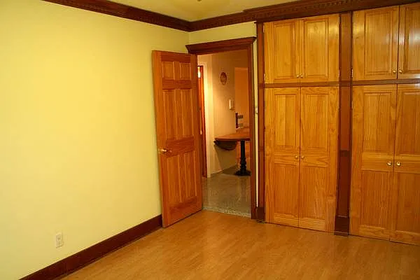 Rented by BuySell Real Estate Inc | media 28