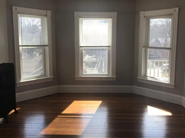 49 Eddy St #3, North Attleboro, MA 02760