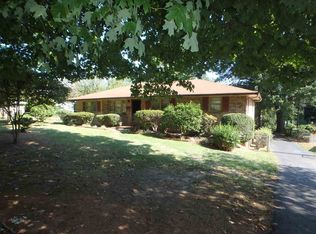 567 Magness Dr, Spartanburg, SC 29303