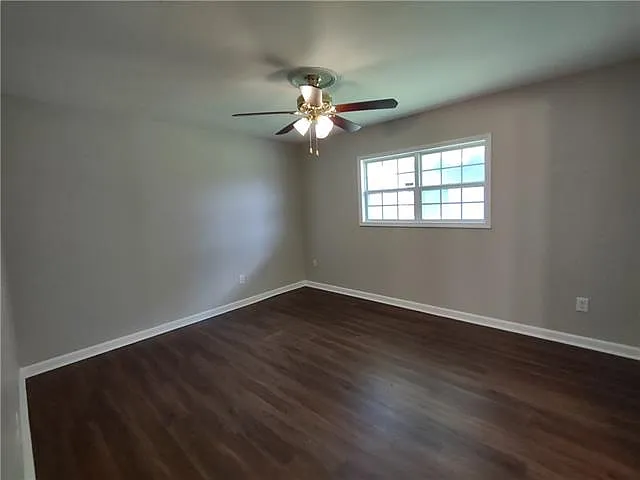 113 Elaine Dr — Photo 9