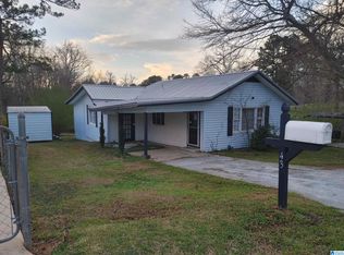 431 Lakeshore Cir, Adamsville, AL 35005