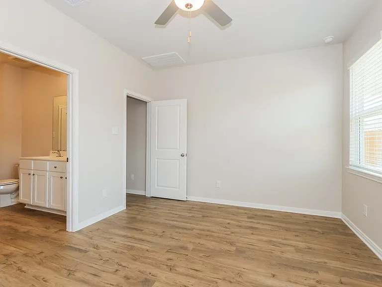 15574 Caramel Springs Dr — Photo 9