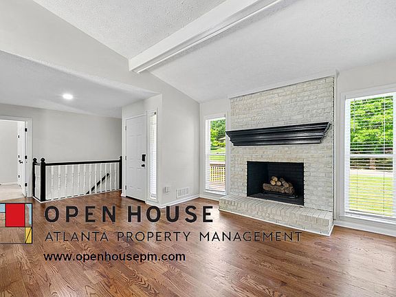 2nd image of 210 Mayflower Dr