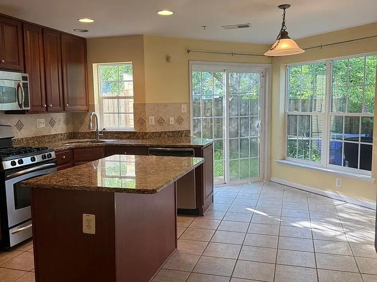 659 Wild Hunt Rd — Photo 3