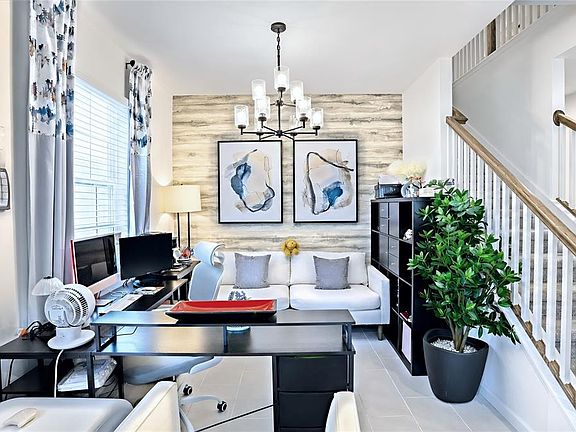4th image of 1120 Lakeshore Breeze Pl