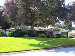 1756 Riviera Cir, Sarasota, FL 34232