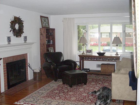 3rd image of 6446 Dryden Dr