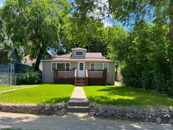 114 N Yankton Ave, Pierre, SD 57501
