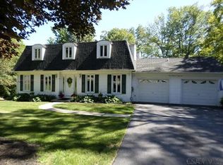 146 Theatre Dr, Johnstown, PA 15904
