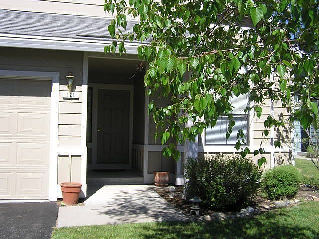 2nd image of 121 Cottonwood Dr