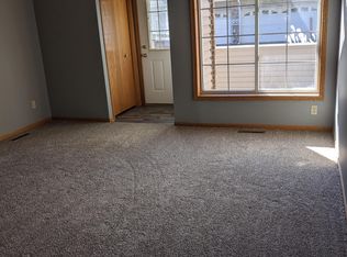 1053 Fillmore Cir NE, Fridley, MN 55432