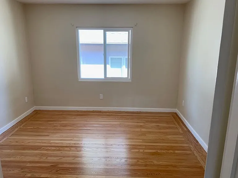 619 Poirier St — Photo 17