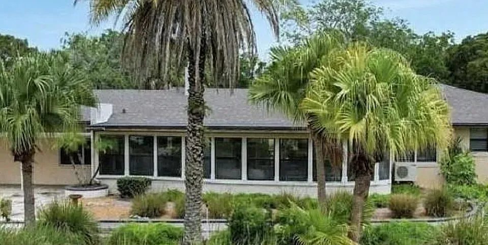 210 Flagler Blvd