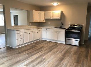 15 Pineview Ave, Glenburn, ME 04401