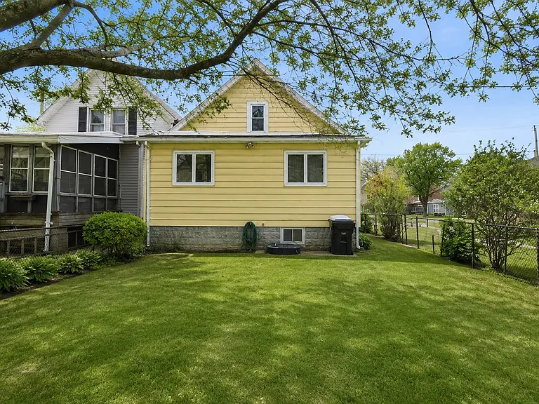 48 Modern Ave #1 — Photo 16