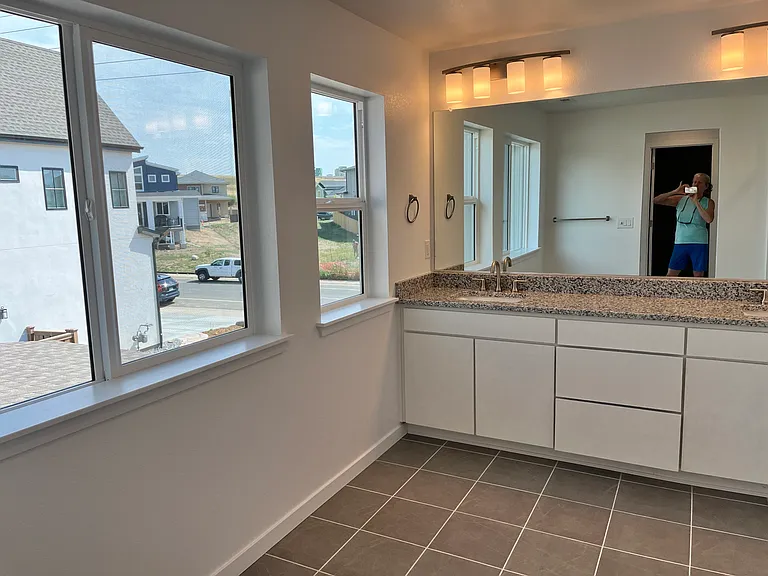 928 Saint Andrews Ln — Photo 5