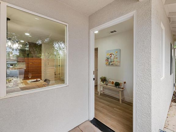 4th image of 2707 Danube Avenue