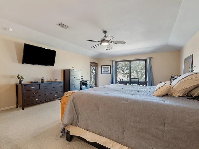 604 Rolling Green Dr — Photo 24