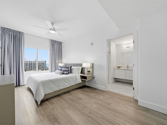 5th image of 411 E SHORE DRIVE #313