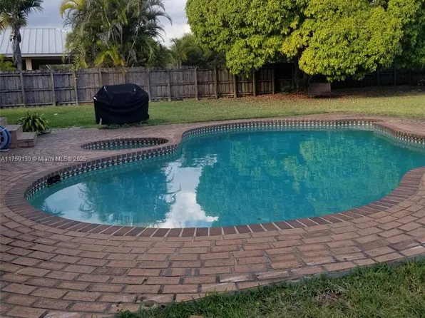29841 SW 172nd Ct, Homestead, FL 33030
