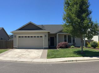 1371 Alderdale Dr, Junction City, OR 97448