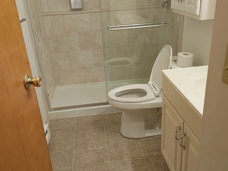 2116 Saint James Ave #1 — Photo 6