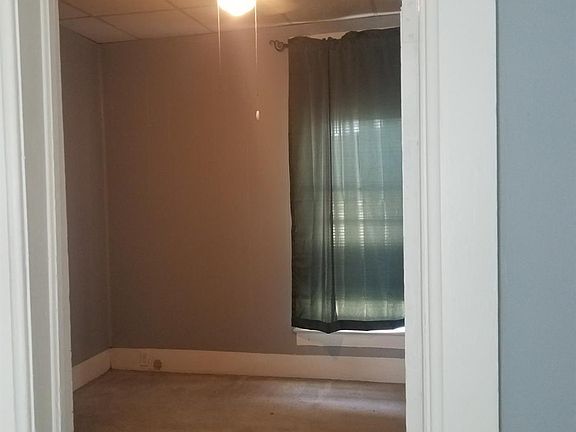 5th image of 1522 Avenue G