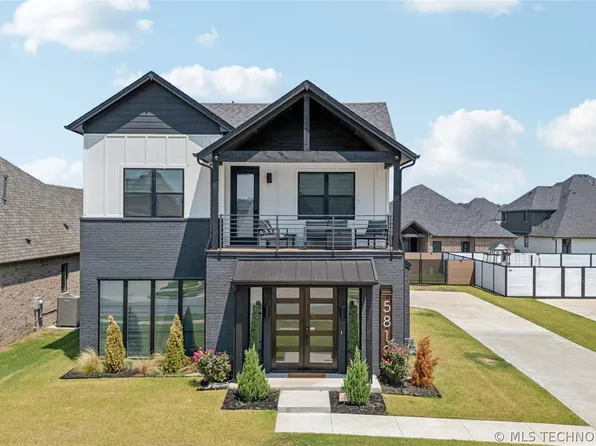 5813 E 126th Pl S, Bixby, OK 74008