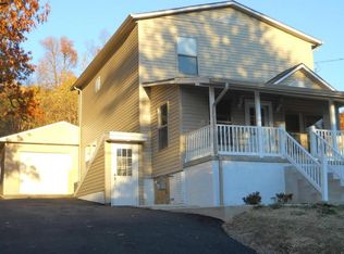 1207 Isabella Rd, Connellsville, PA 15425