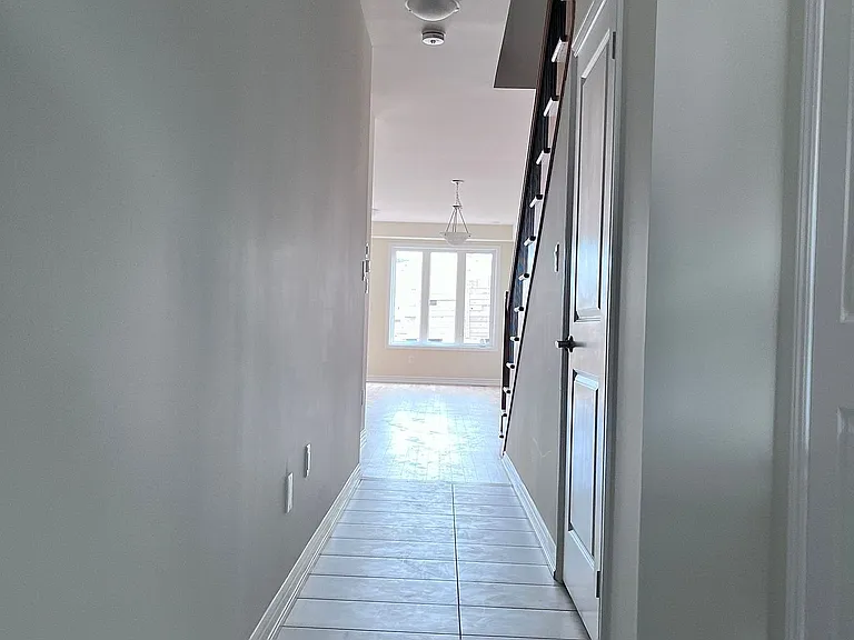 1438 Almonte Dr — Photo 3
