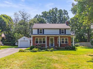 140 Fairhaven Rd, Rochester, NY 14610