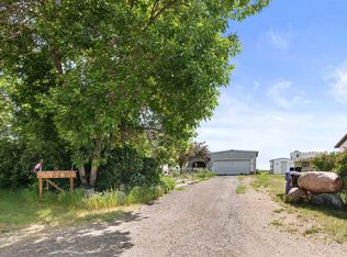 428 6th St W, Redcliff, AB T0J2P2