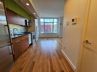 101 Bedford Ave APT B613, Brooklyn, NY 11211
