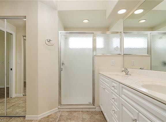 5th image of 8527 Ibis Cove Cir #M-663