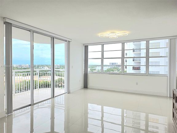 4th image of 18051 Biscayne Blvd APT 1204