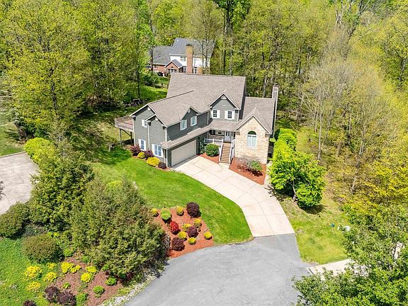 2nd image of 1020 Deerwood Dr