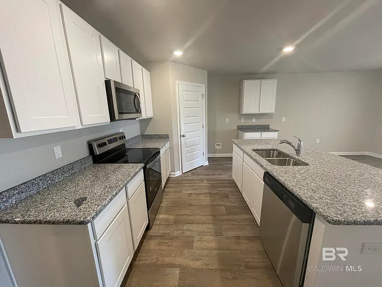 213 Burnston Way — Photo 10