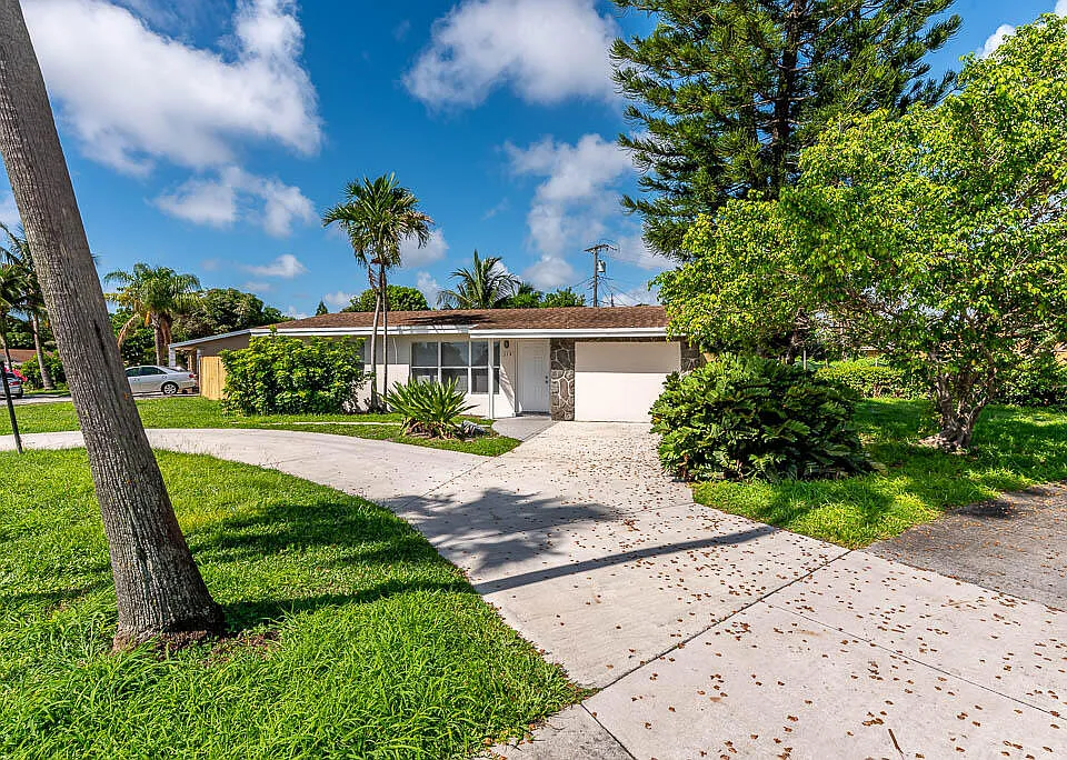 314 E Gateway Blvd