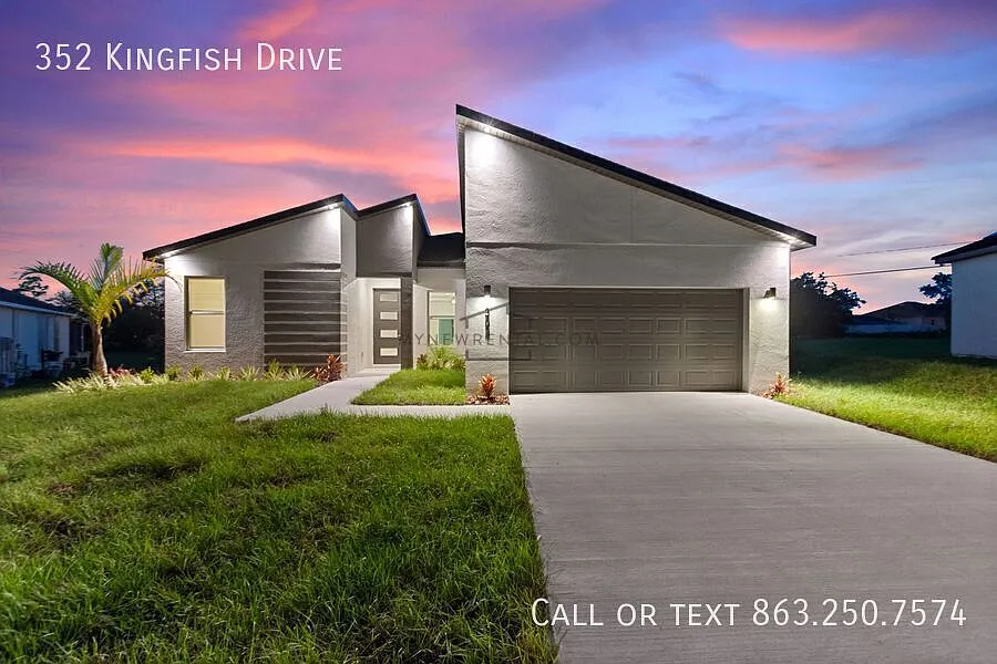 Modern, Energy-Efficient Home with All the Upgrades — Photo 3