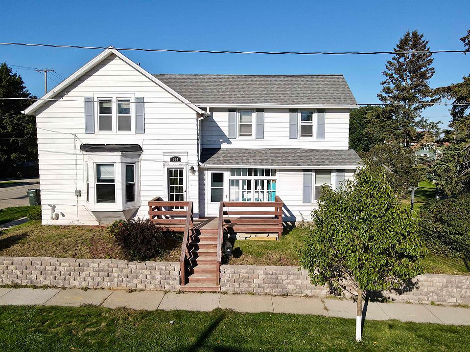 1st image of 134 Sarah St