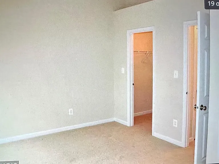 25134 Omaha Ter — Photo 13